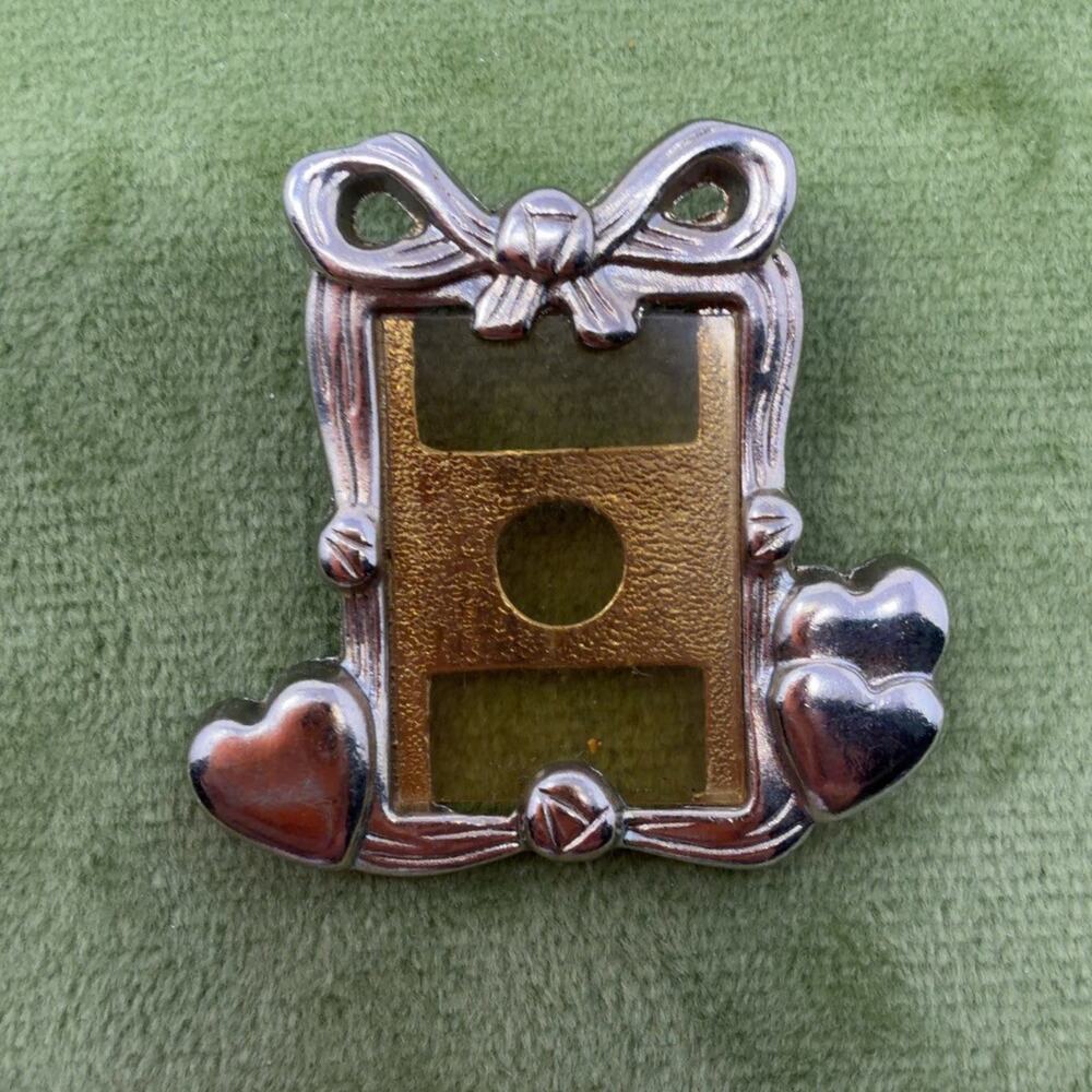 Vintage Silver Tone Photo Frame Brooch Pin Bow Hearts 1.5in